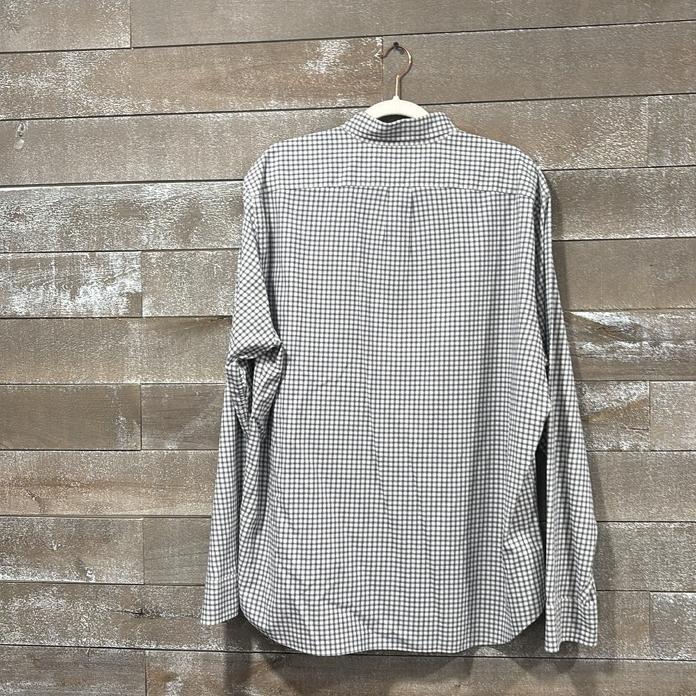 J crew classic stretch fit button down size XL - Picture 6 of 9